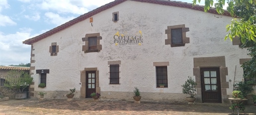 Farmhouse for sale in Santa Pau