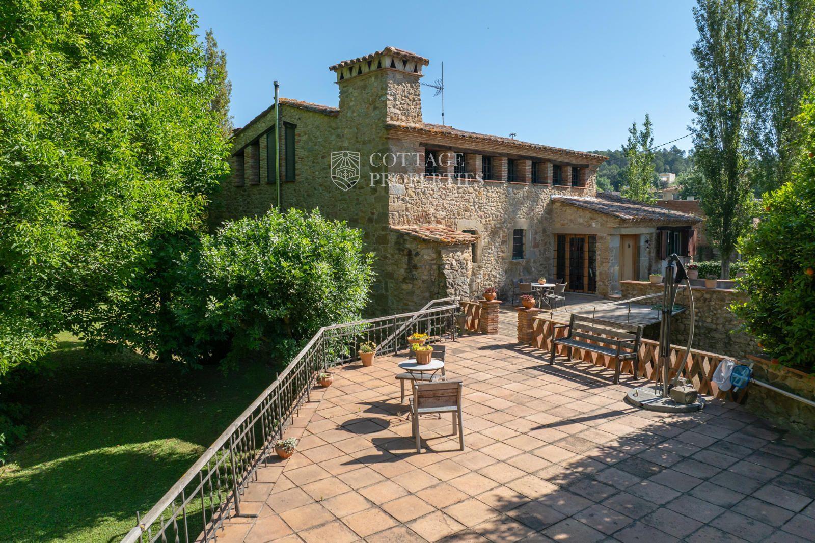 18Th-Century farmhouse for sale in Flaçà, Gironès, Girona