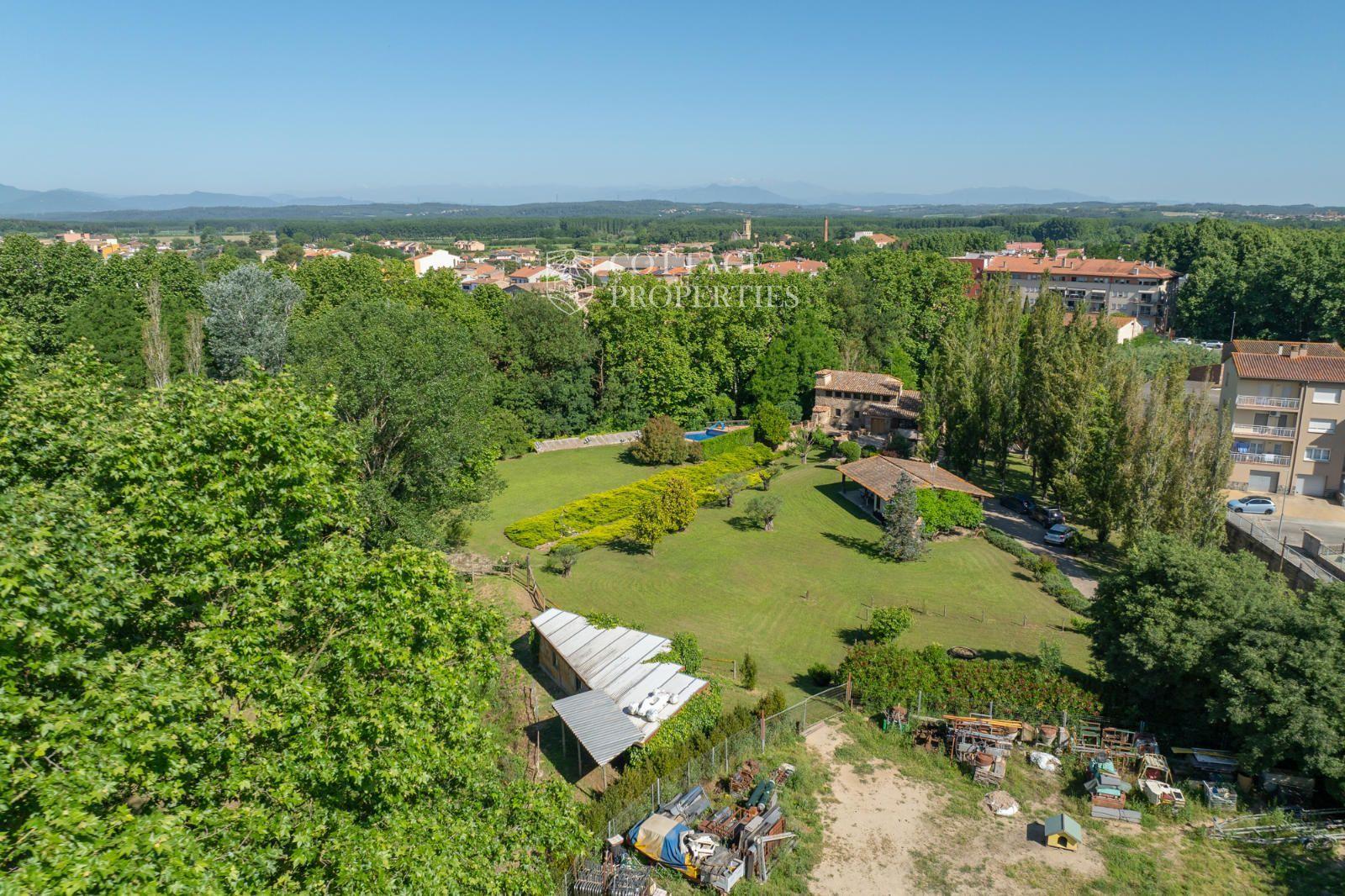 18Th-Century farmhouse for sale in Flaçà, Gironès, Girona