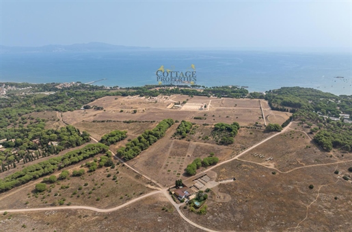 Masia du XVIe siècle à vendre à Alt Empordà, Gérone.