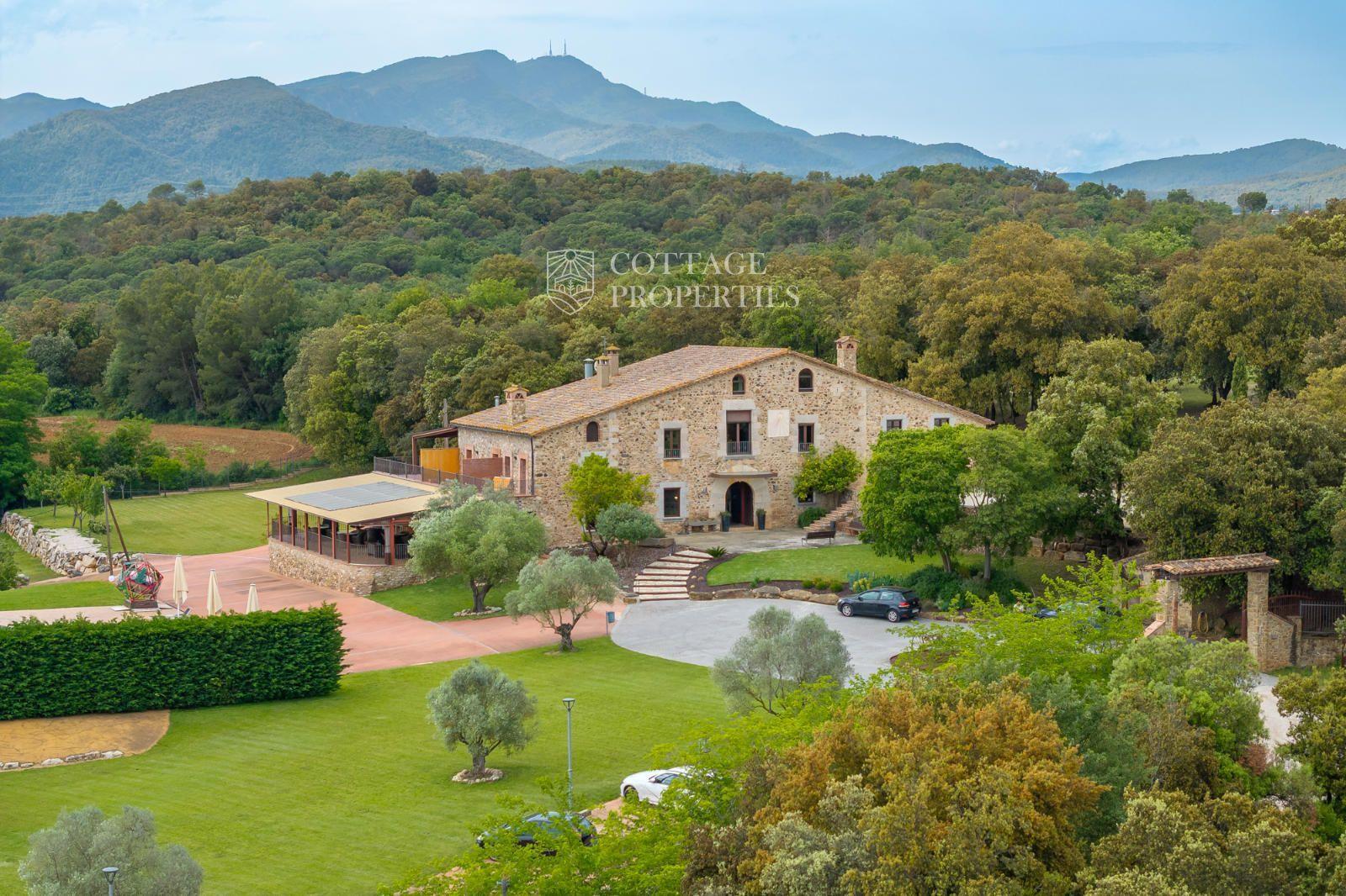 Luxury farmhouse for sale in Girona, Gironès, Girona