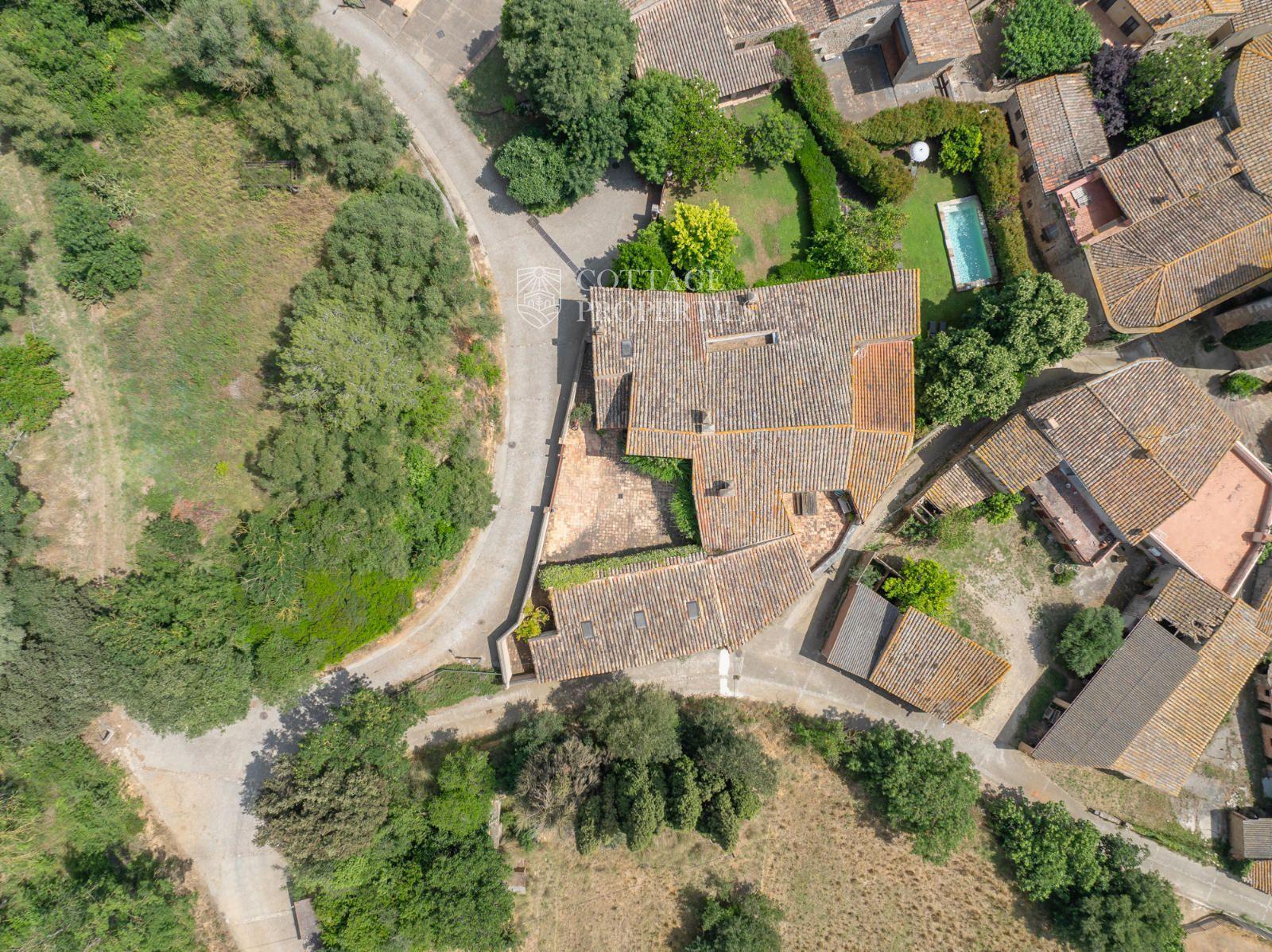 Farmhouse with luxury boutique hotel for sale in Vilademuls, Pla de l’Estany, Girona