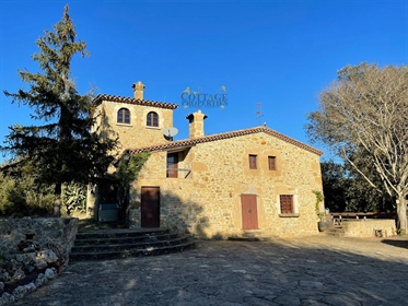Country house for sale in Girona