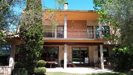 Casa en venta en Girona