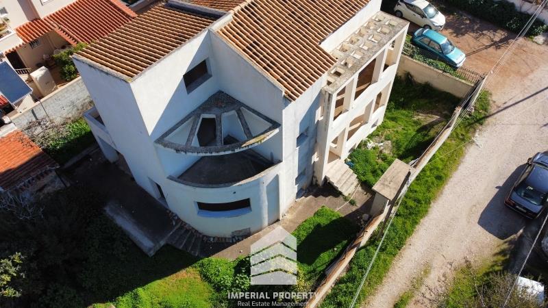 House, 300 sq, for sale