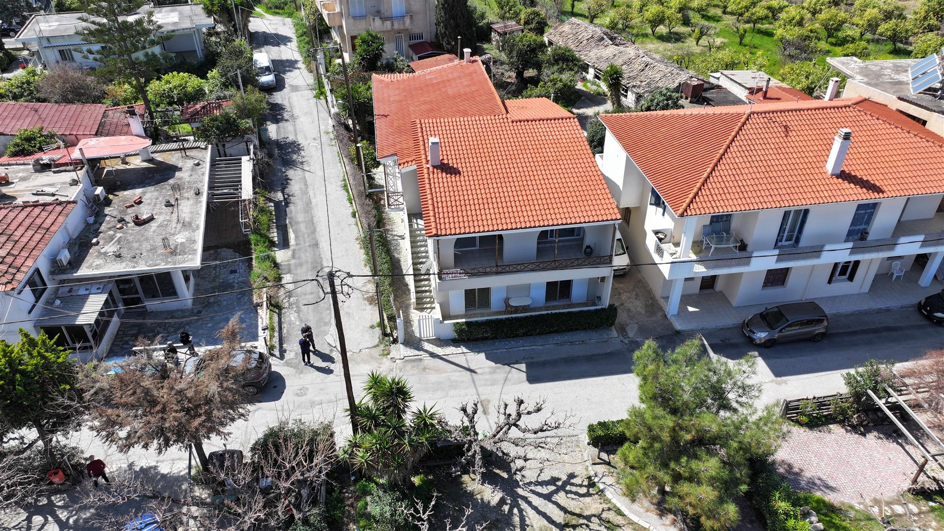 Two-Storey Building On The Beach Of Akrata With 3 Apartments ( 5 Bedrooms )