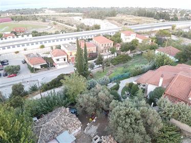 Old House 40 Sq.M. With A Land Plot Of 845 Sq.M. With Sea View, In Kamares