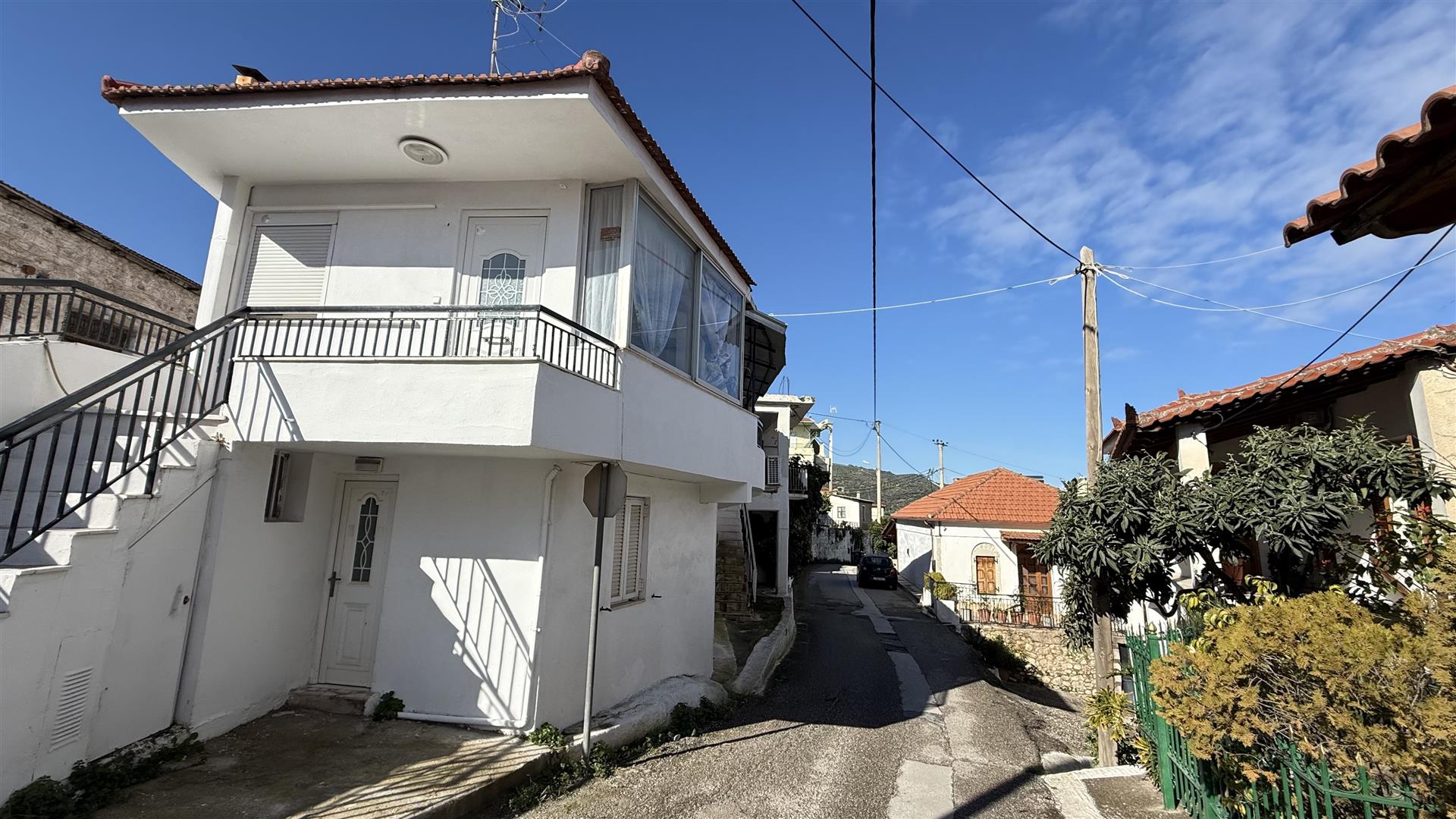 Maison 2 Etages Au Centre Du Village Kamares, Erineos