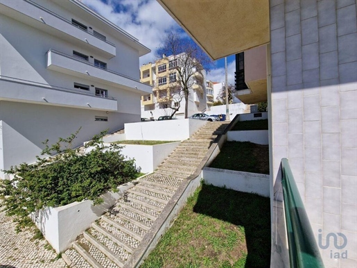 Apartment with 2 Rooms in Setúbal with 72,00 m²