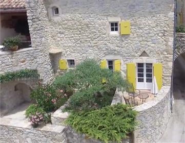 Stone House From Xviii Century In Charming Hamlet 176M2 With 2 Superb Terraces!