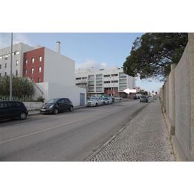 Plot in Setúbal with construction capacity for a building with 913m2 Ab