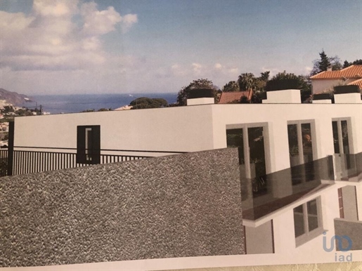 House with 3 Rooms in Madeira with 162,00 m²