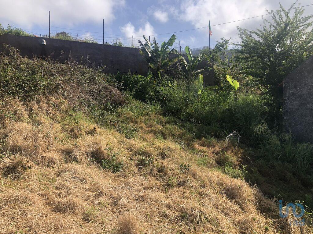 Ground in Canhas with 434,00 m²