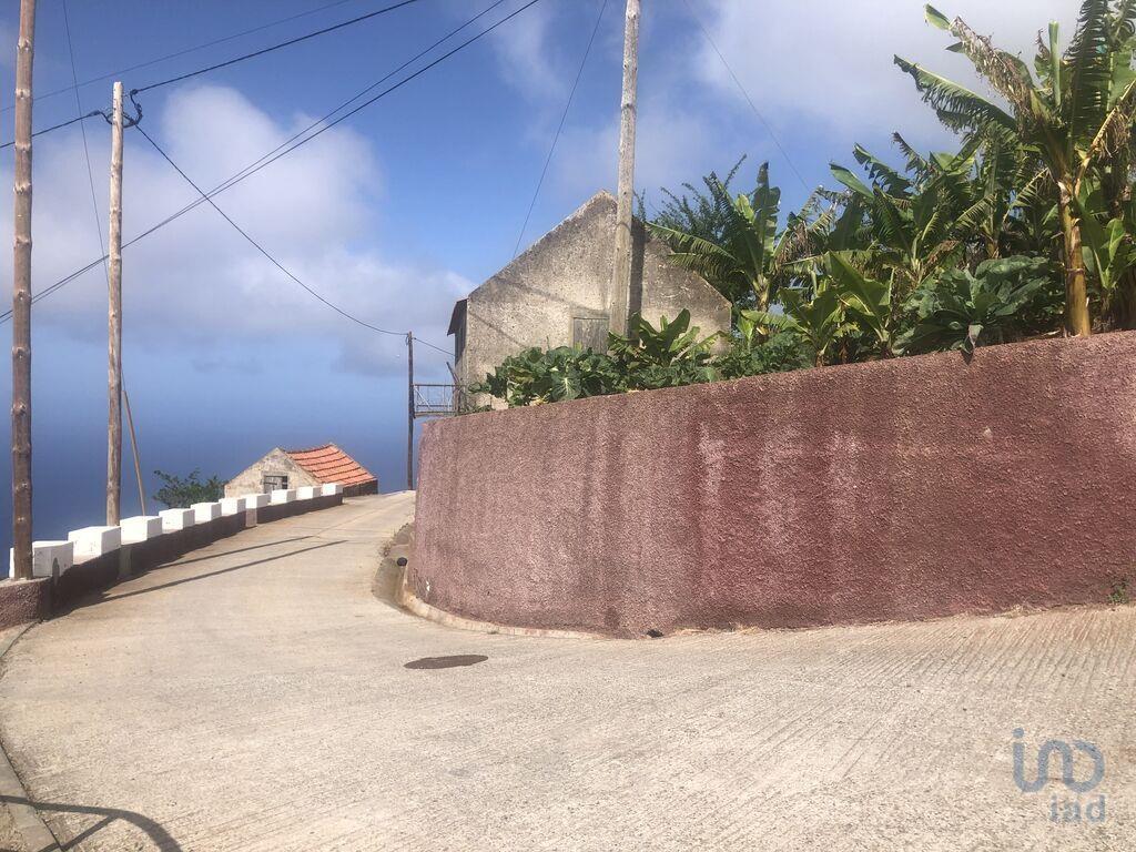 Ground in Canhas with 434,00 m²