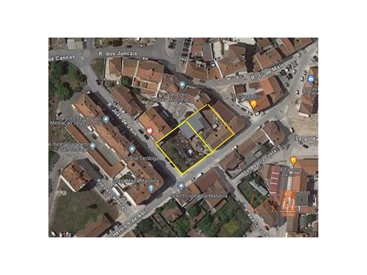 Terreno Urbano Edificável com 975 m2 no Centro da Malveira