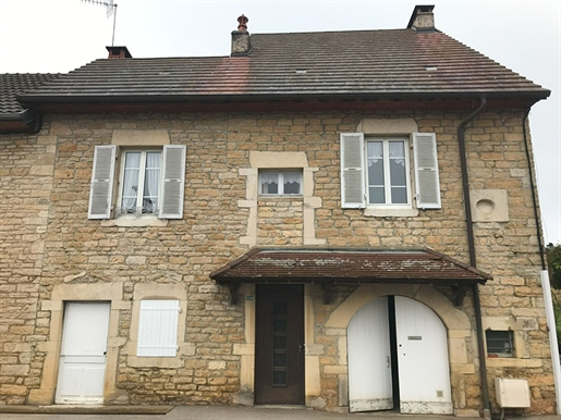 Village house 5 minutes from Lons Le Saunier