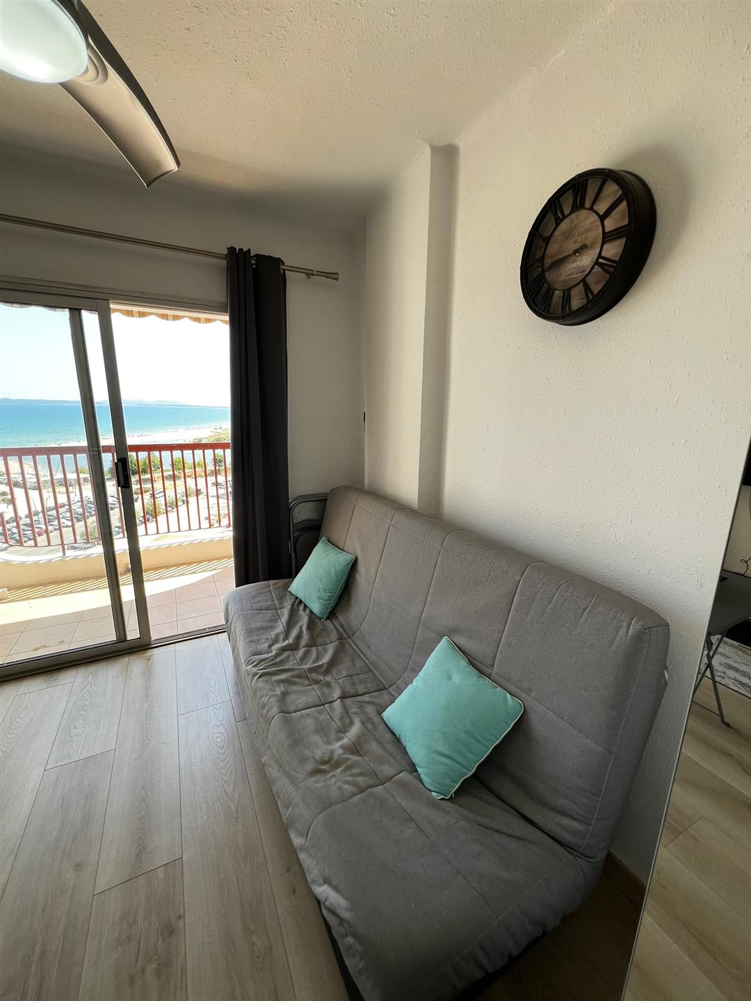 Seaview Apartment