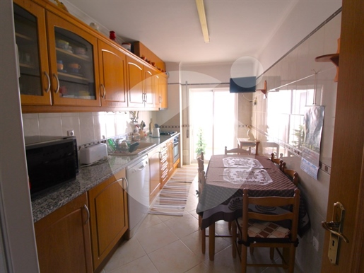 2 Bedroom Flat In The Centre Of Olhão