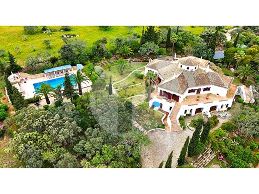 7 Bedroom Villa With Pool And Countryside And Sea Views In Estoi