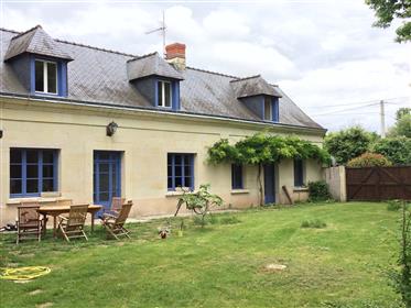 Bauernhaus und Scheune in Saumur 