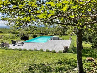 Fabulous farmhouse in a panoramic position in the first countryside of Volterra 