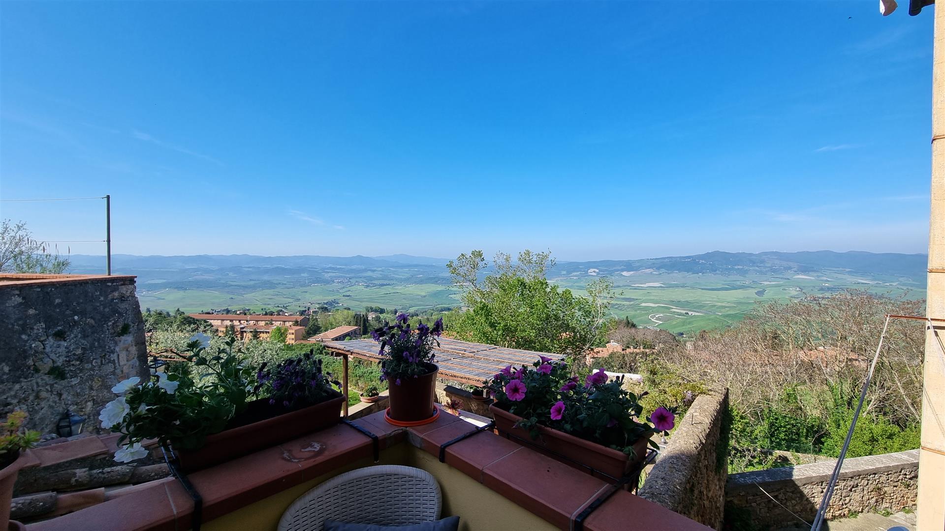 Volterra : bel appartement avec 2 chambres et terrasse panoramique