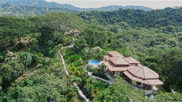 Very nice property of 124 hectares