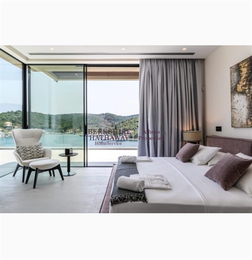 (Te koop) Residentiële villa || Lefkada/Meganisi - 1.003 m², 9 slaapkamers, 8.000.000€