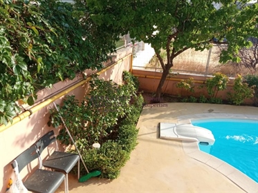 Maisonnette résidentielle || Athènes Nord/Kifissia - 170 m², 2 Chambres, 400.000€