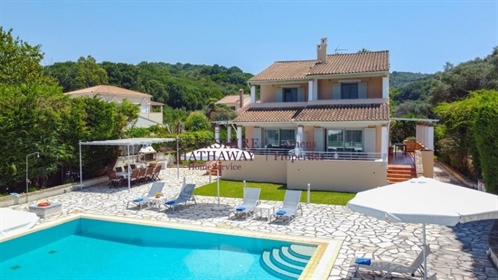 Residential Villas || Corfu (Kerkira)/Kassiopi - 371 Sq.m, 6 Bedrooms, 2.350.000€