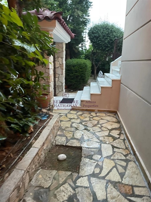 Residential Detached house || Athens North/Kifissia - 304 Sq.m, 4 Bedrooms, 780.000€