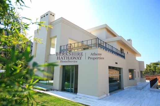 (For Sale) Residential Villa || East Attica/Vouliagmeni - 1.219 Sq.m, 7 Bedrooms, 10.000.000€