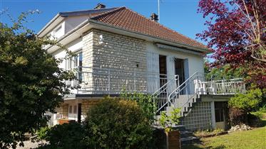 Großes Landhaus / Villa