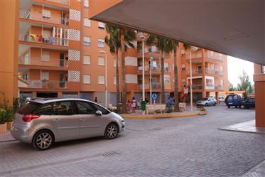 Apartment Nules (Castellón), large, in first-line of beach and pools