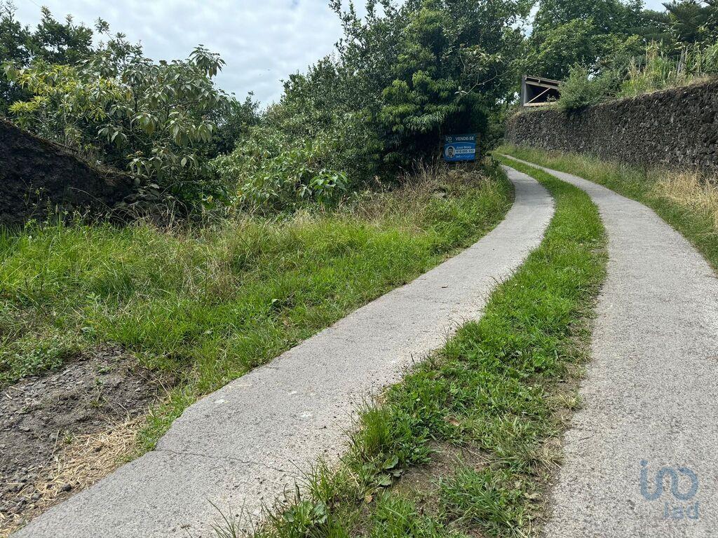 Construction land in Lagoa (Nossa Senhora do Rosário) with 2560,00 m²