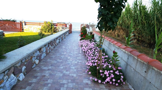 - Detached house For sale, Lesvos - Loutropoli Thermis, 50 sq.m., €110.000