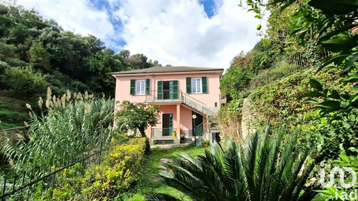 Einfamilienhaus / Villa zu verkaufen 219 m² - 4 Schlafzimmer - Arenzano