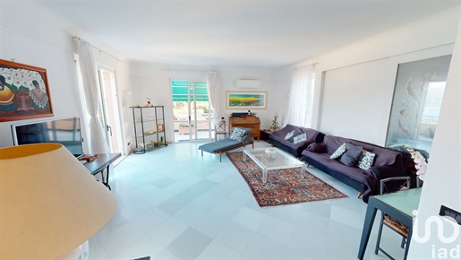 Sale Apartment 250 m² - 4 bedrooms - Arenzano