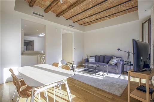 Promotion De 7 Appartements De Style Moderniste Dans Le Quadrat D’Or De Barcelone