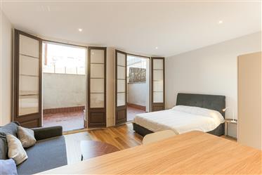 Promoción de 7 apartamentos de estilo modernista en el Quadrat d'Or de Barcelona