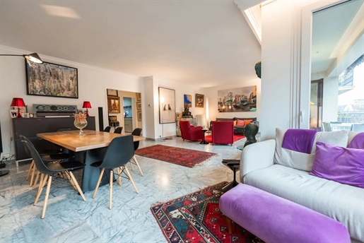Apartment with lift, terrace, parking and cellar | Avenue Frizac
