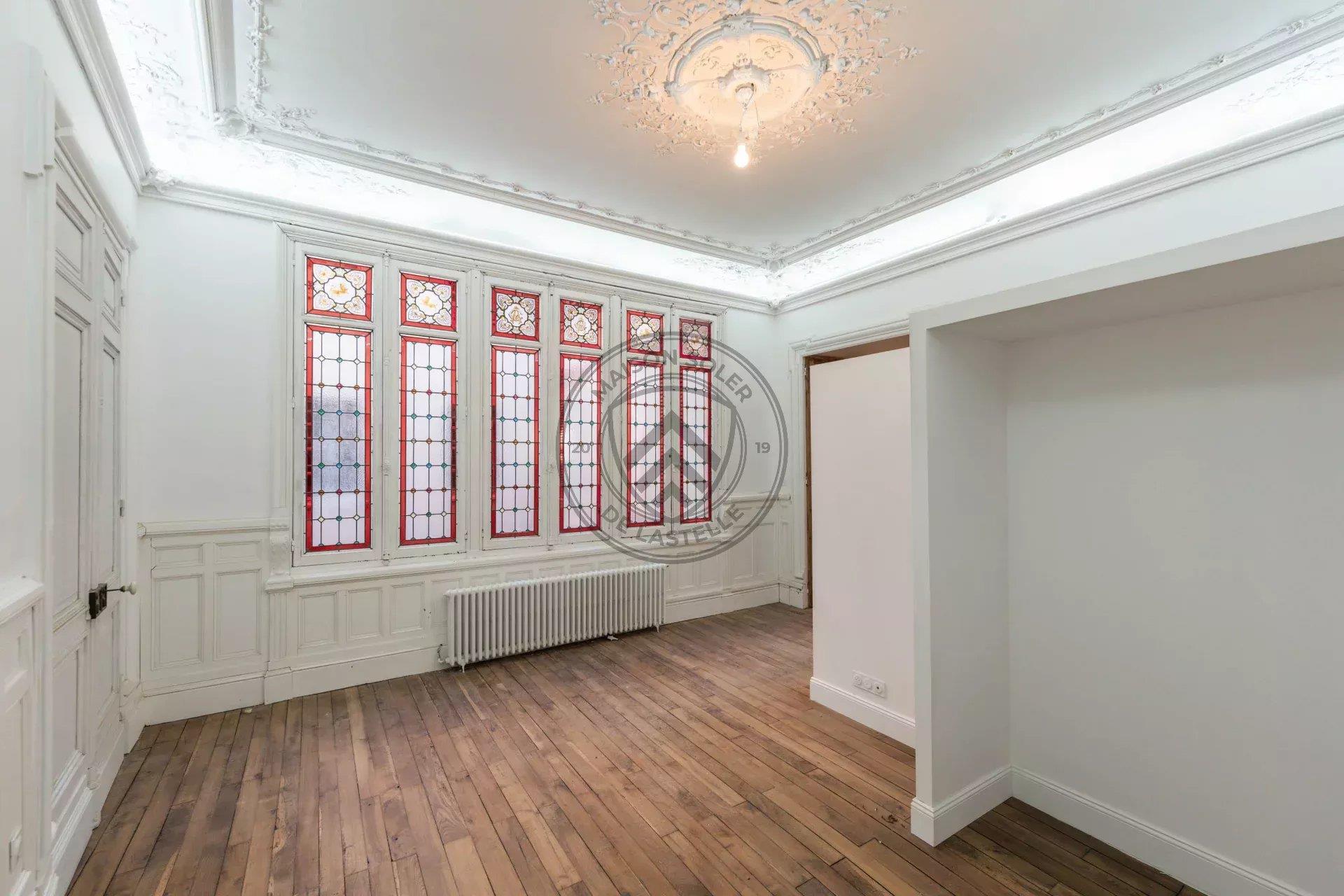 Exceptional apartment with elevator | In the heart of the Carmelites, Toulouse
