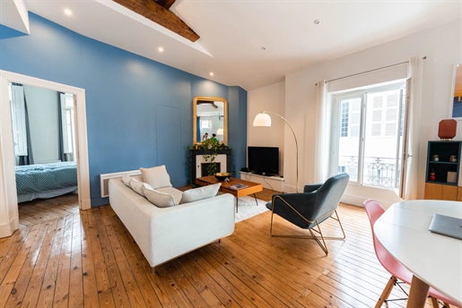 Completely redone apartment 100m2 | Place Dupuy