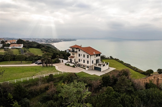 Exceptionnelle maison en première ligne au pays basque | Bidart