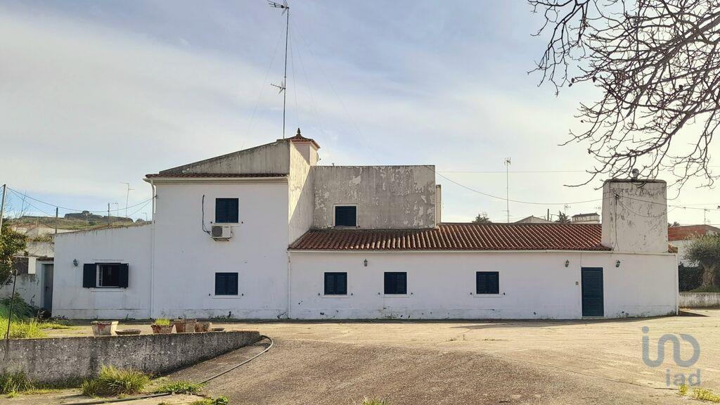 Fifth with 6 Rooms in Caia, São Pedro e Alcáçova with 802,00 m²