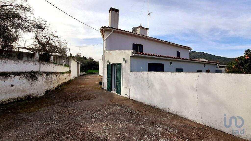 Fifth with 6 Rooms in Caia, São Pedro e Alcáçova with 802,00 m²