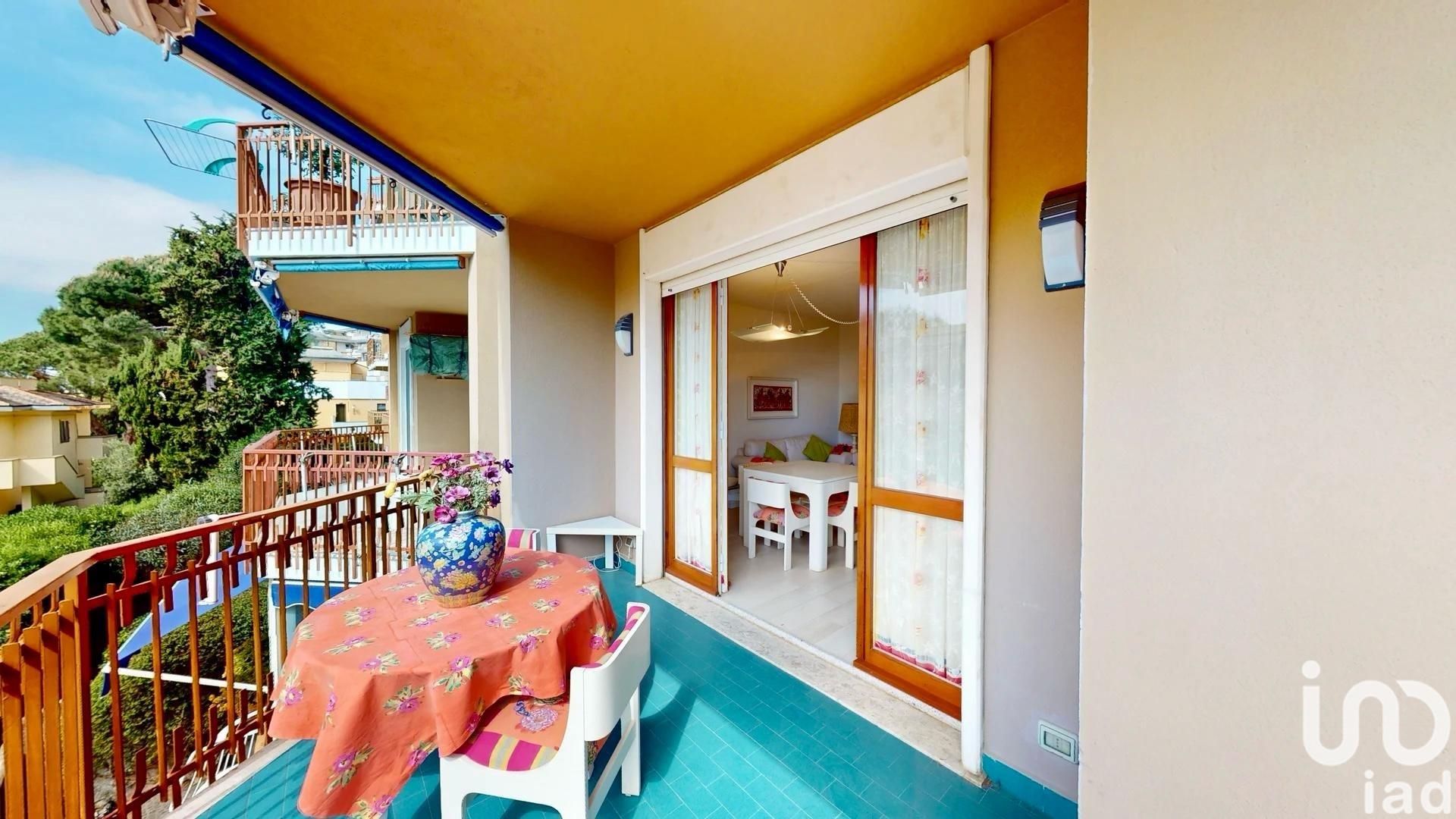 Sale Apartment 111 m² - 3 bedrooms - Arenzano