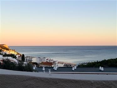 Maravillosa vista sobre la playa de Salema