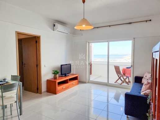 1 bedroom apartment with seafront in Quarteira