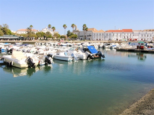 Cesión de local comercial en el puerto deportivo de Faro